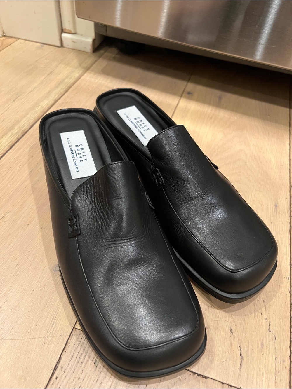 Liz Claiborne Black Leather Slip-On Mule Loafers